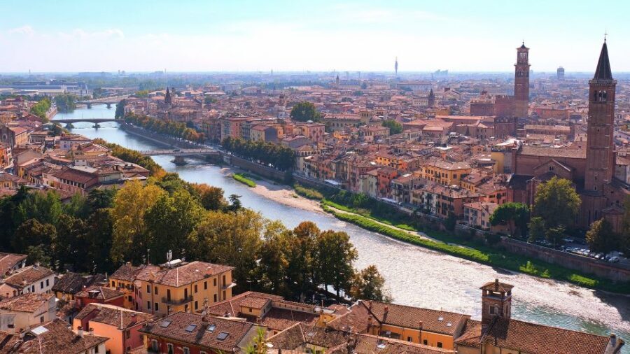 From Venice: Day Trip to Verona by Train with Guided Tour - Porta dei Borsari: a gate with a strong sense of time
