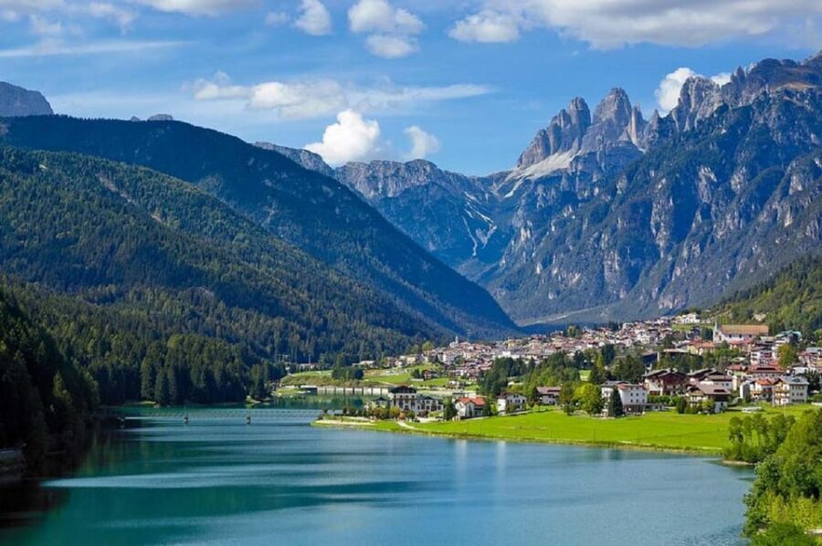 From Venice: Lakes of the Dolomites Tour - A Mini-Van Dolomites Loop From Venice