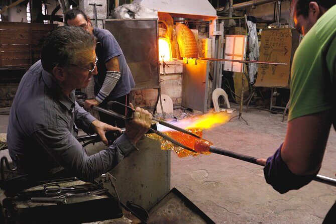 From Venice: Private boat from hotel, Glass blowing demo and Gift - Key points at a glance