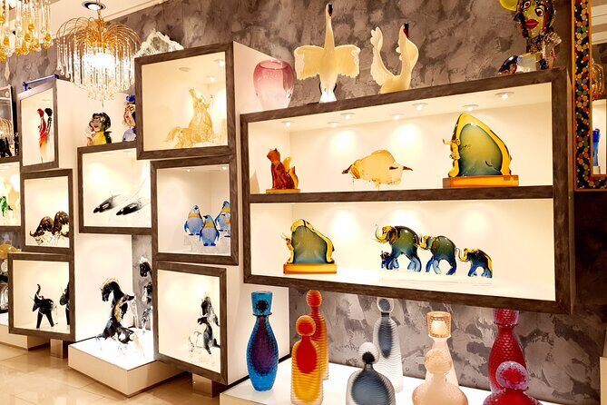 From Venice: Private boat from hotel, Glass blowing demo and Gift - Entrance ticket and guide time: what you actually get at the factory