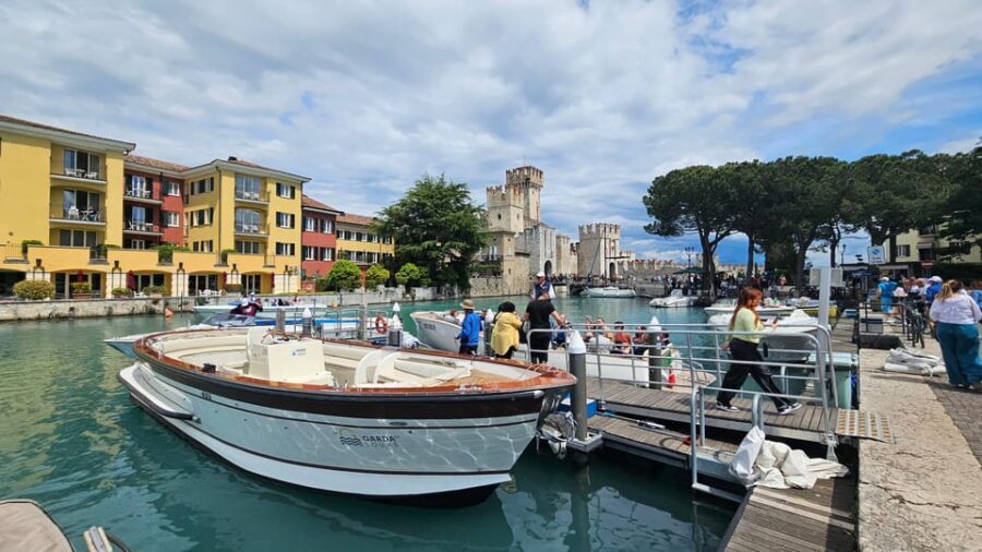 From Venice: Verona, Sirmione & Lake Garda with Boat Cruise - The private boat cruise around Sirmione: the calm part of your day