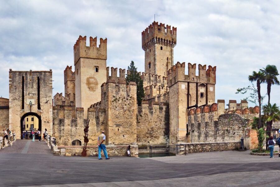 From Verona: Day tour to Lake Garda, Sirmione and Borghetto - The real Sirmione payoff: free time for lake time