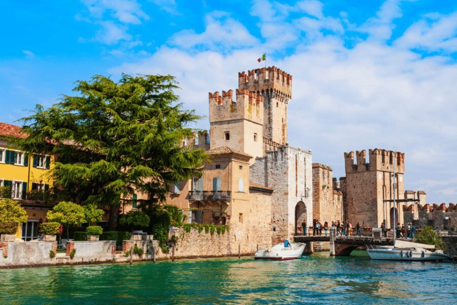 From Verona: discover Lake Garda and Sirmione private tour - The 30-minute private boat tour on Lake Garda