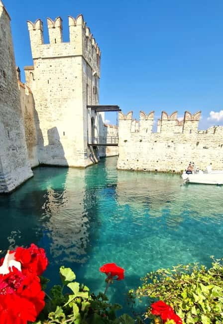 From Verona: Sirmione, Lake Garda with Boat & Spritz Tasting - Sirmione on your feet: what you do with 1.5 hours