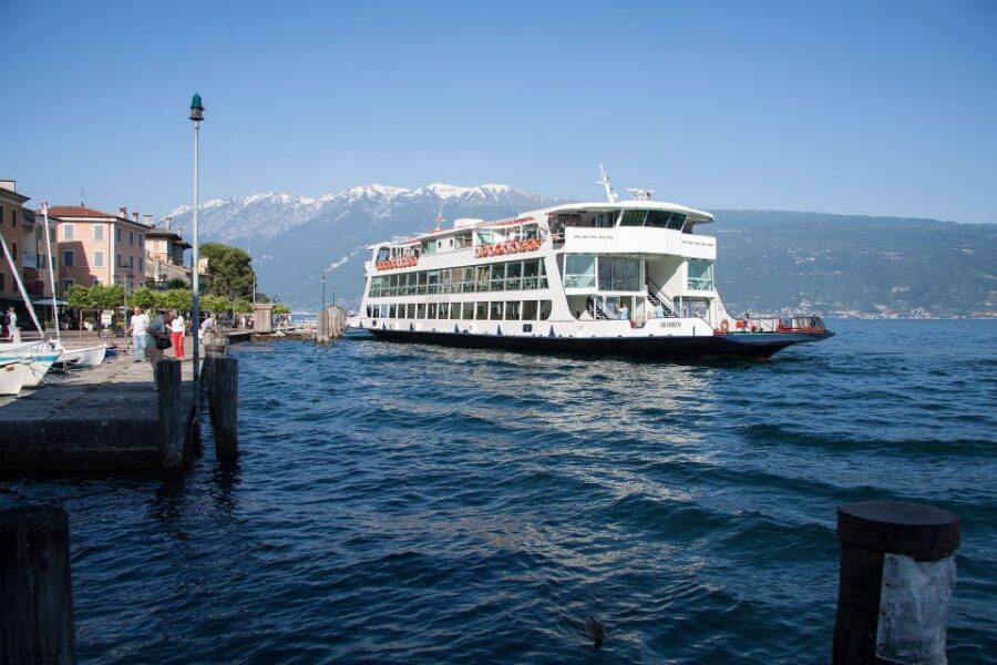 Full-Day Lake Garda Tour: Bus & Public Boat with Guide - Limone sul Garda: when the views start changing quickly
