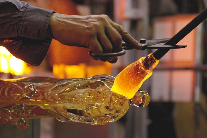 Glass Blowing Live Demo, Showroom visit and Artistic Glass gift! - Key things to know before you go