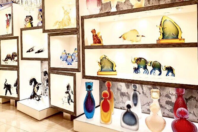 Glass Blowing Live Demo, Showroom visit and Artistic Glass gift! - How This Fits with Your Murano Day Plan