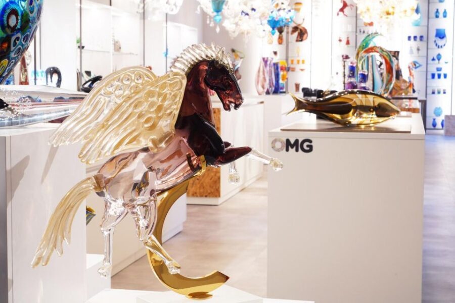 Glass Blowing Show Visit Murano Glass Factory & Showroom OMG - Language, narration, and what to do if sound is spotty