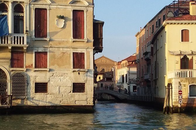 Grand Canal boat tour and Murano glass experience with Hotel pick up - Tour pacing and comfort: what to expect on the water