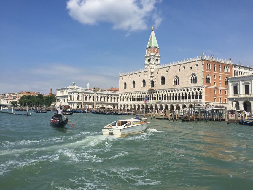 Grand Canal Boat Tour & Murano - Pickup, meeting point, and the luggage rule that changes packing
