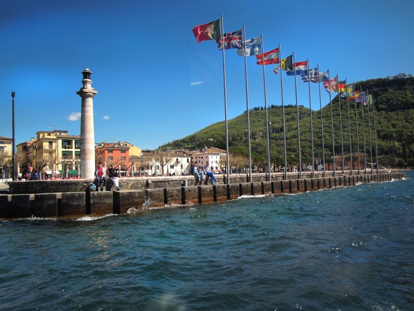 Guided Boat Cruise to Sirmione from Garda/Bardolino - Board comfort on a medium-size boat: shade first, wind second