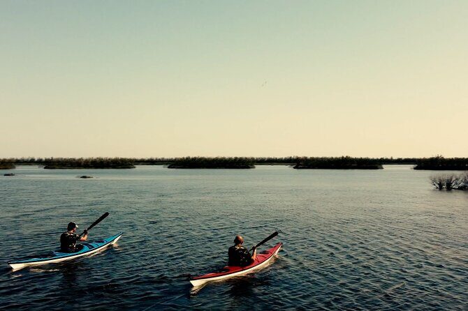 Guided excursion for small groups by kayak in Valle da Pesca - Val Morosina 1670: why this fishing valley feels special