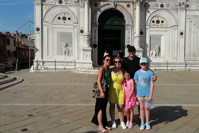 Guided Sightseeing Tour of Venice Highlights for Kids & Families - Who leads the tour: Blue Badge guide plus an art historian