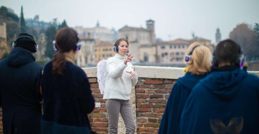 Guided Tour in the center of Verona accompanied by an Angel - Via Ponte Nuovo, Via Sottoriva, and the Scaligeri Arches