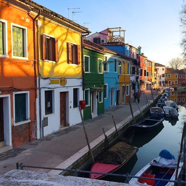 Guided Tour of Burano Island - Time to explore on your own: lunch, shops, and house-color spotting