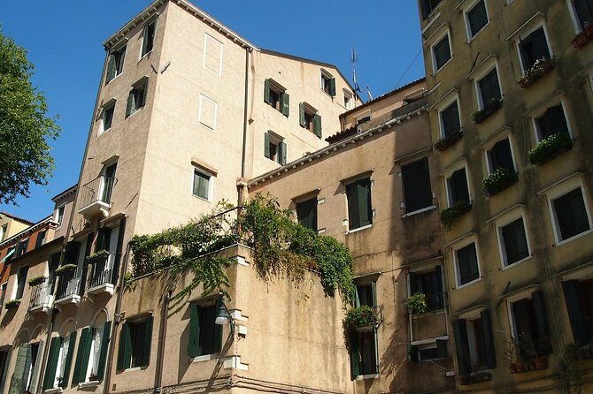 Guided Tour of the Jewish Ghetto in Venice with Cannaregio & Synagogues Visit - Madonna dell’Orto: A Short Church Stop With Tintoretto Connections