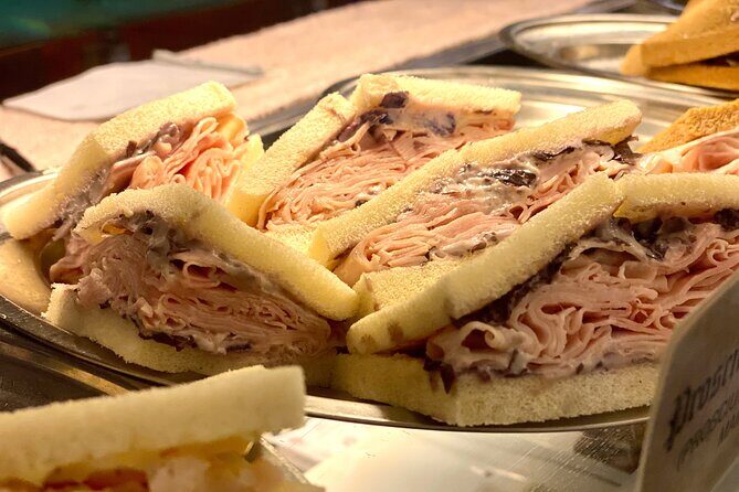 Guided Venice Street Food Tour and City Sightseeing - Street food and city sights, without the usual tourist grind