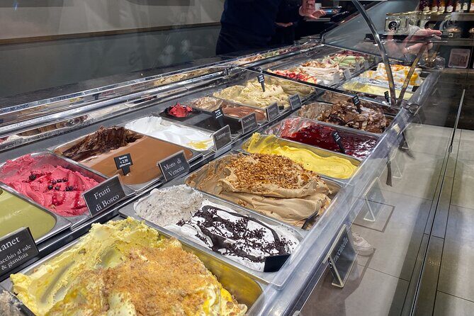 Guided Venice Street Food Tour and City Sightseeing - Sweet stops: where the tour shifts gears
