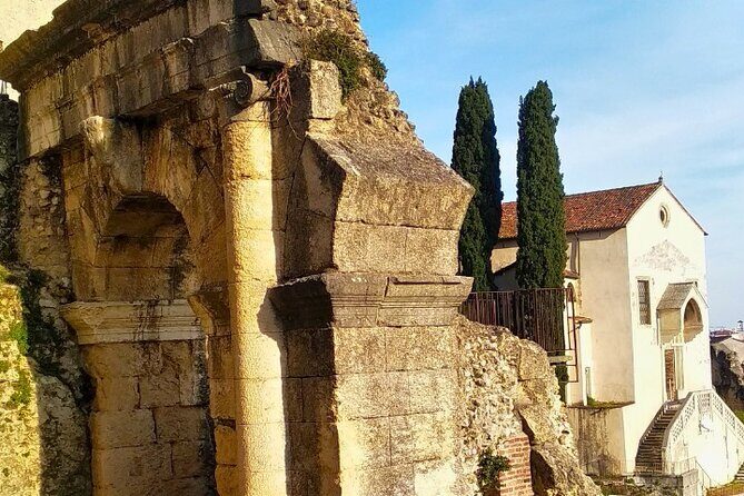 Guided Walking Tour on Verona Hillside - Up the Slope: Ponte Pietra to Castel San Pietro Views