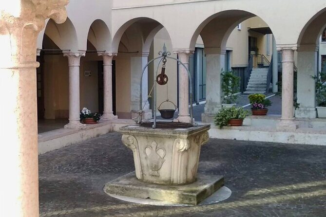 Guided Walking Tour on Verona Hillside - Getting Started at Gastronomia Scapin 1935 and Ponte Pietra