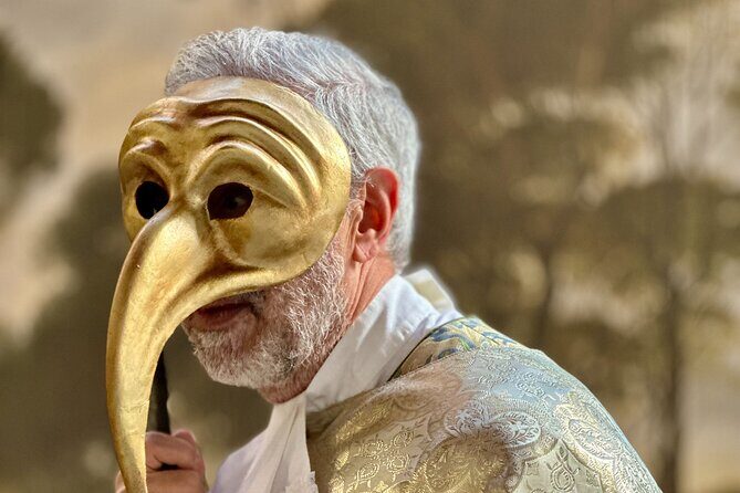 Historical Journey and Dress up Experience in Venetian Carnival - Key things to know before you go