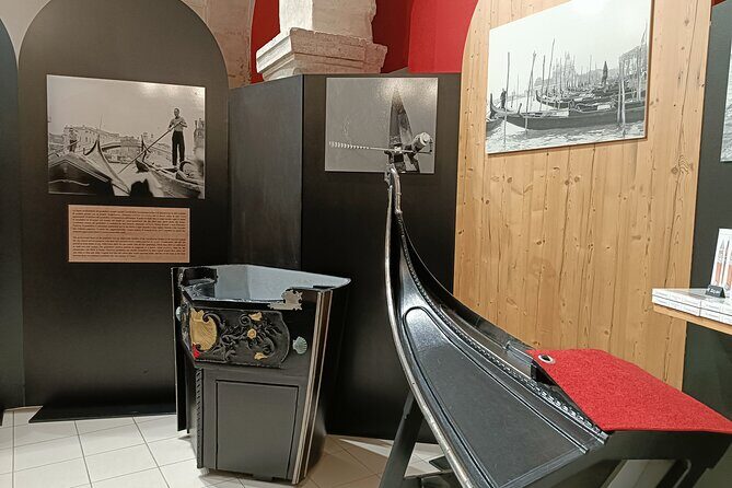 History Gallery: Venice in the Past 3D Experience - The 3D wooden gondola puzzle: a souvenir that actually helps you remember