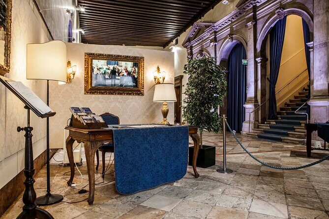 I Musici Veneziani Concert: Vivaldi Four Seasons - Where you’ll sit: the Salone Capitolare at Scuola Grande di San Teodoro
