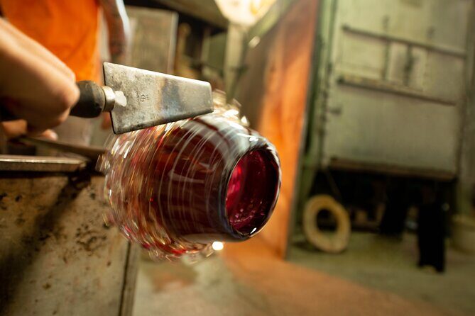In-depth Guided Tour in a Real Murano Glass Factory - Venice Logistics Made Simple: Fondamenta da Mula and a Mobile Ticket