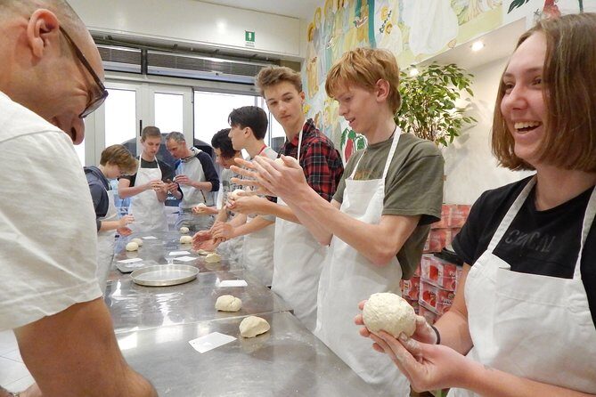 Italian Pizza Cooking Class with Chef Francesco in Padova - Ingredients, Fermentation, and Temperature: The Pizza Science, Simplified