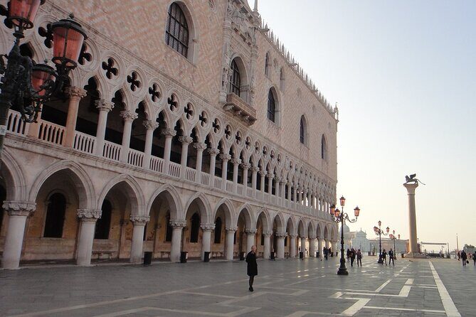 Kingly Venice: Doge Palace Ticket, Guided Tour & History Gallery - Entering Doge’s Palace Fast: Skip-The-Line Reality Check