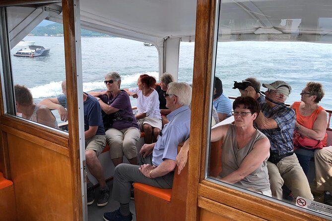 Lake Garda 4-Hour guided Boat Cruise to Sirmione - From Garda and Bardolino docks: what the boat ride feels like