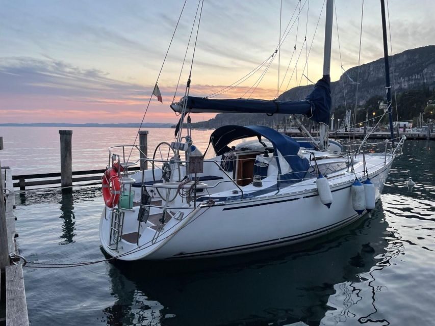 Lake Garda: Afternoon Sailing Trip with Aperitif - The aperitif hour: Hugo, snacks, and sunset on deck