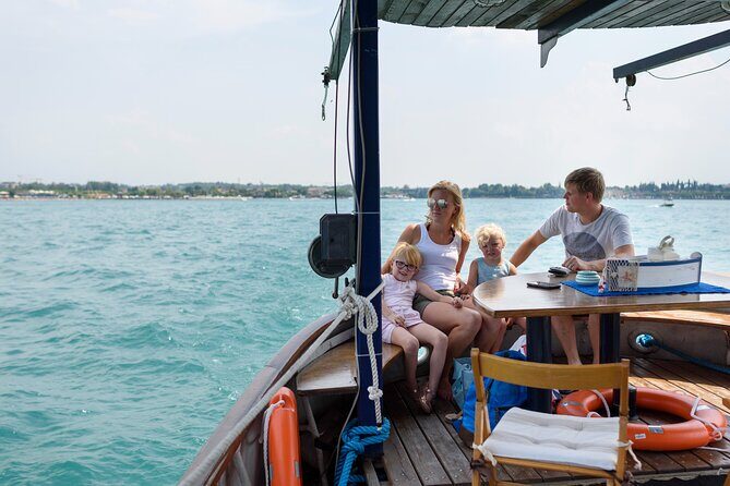 Lake Garda Cruise from Peschiera - The route pass-by tour: Lazise, Bardolino, Garda, Canossa