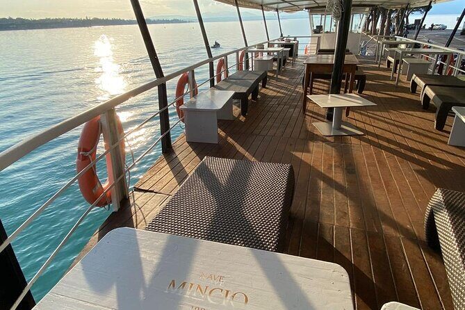 Lake Garda Cruise from Peschiera - Punta San Vigilio and Isola del Garda: the scenic stretch