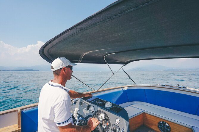 Lake Garda: Sirmione Boat Tour and Walking Tour - Meeting Point, Timing, and What Not to Expect