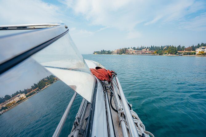 Land of Venice: Verona, Lake Garda and Countryside Private Tour - Sirmione Peninsula: Thermal-Bath Charm Plus a Boat Tour View