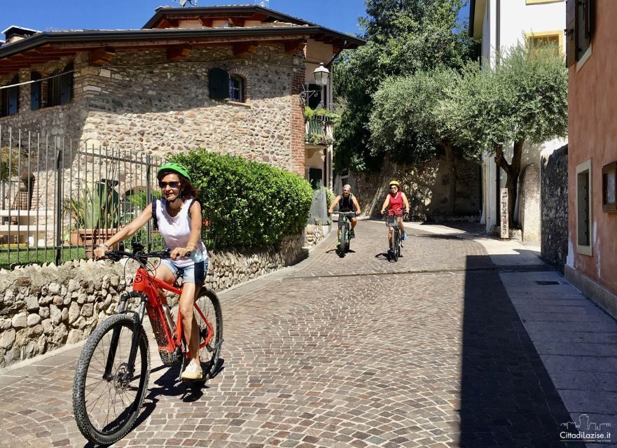 Lazise: Bike Tour and Wine Tasting - The winery stop: Bardolino-area tasting with real local food