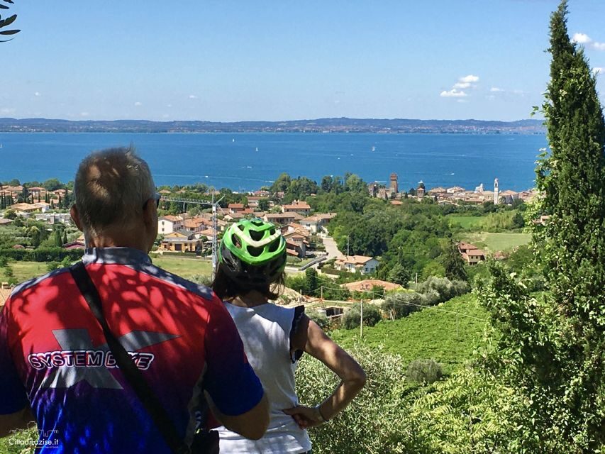 Lazise: Bike Tour and Wine Tasting - Small-group guiding: what you’ll feel on the road