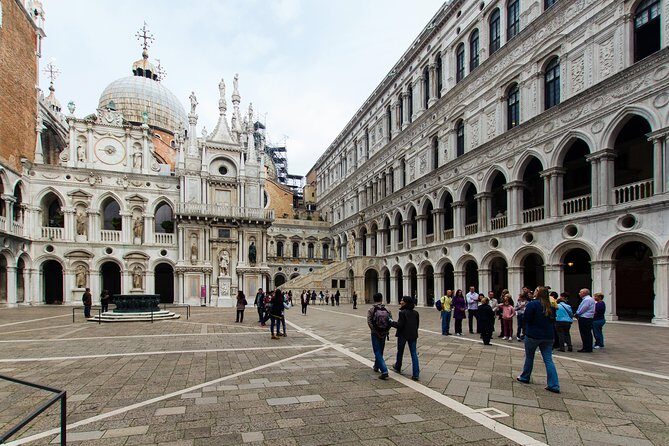 Legendary Venice: Doge's Palace, St Mark's & VIP Terrace Access - Bridge of Sighs: Why It Hits Different After the Tour
