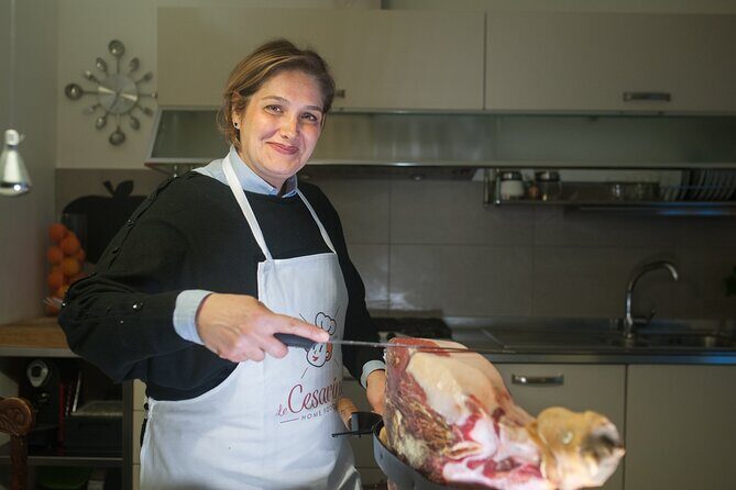 Lunch or dinner and cooking demo at a local home in Padova - A private Padova table, not a restaurant performance