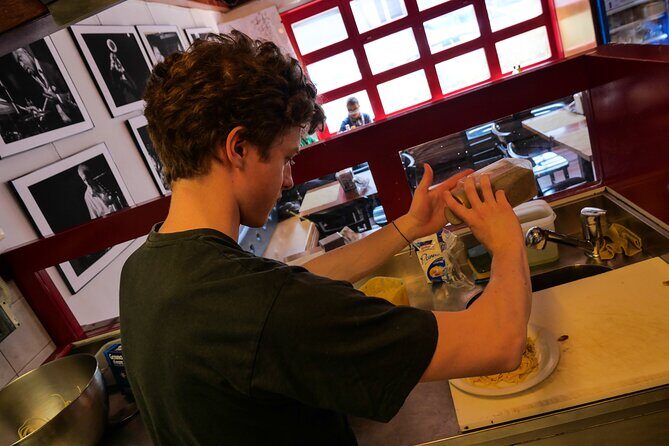 Make Pasta Carbonara from Scratch in a Jazz Club in Venice - Where you cook: Al Vapore Jazz Club in Venice