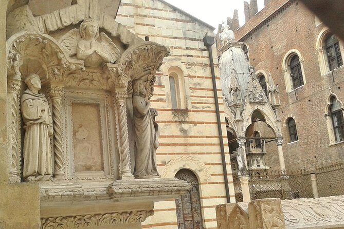 Make your Romantic Proposal in the City of Love - Romeo’s House (Casa di Romeo): Getting the Backstory Without Overloading
