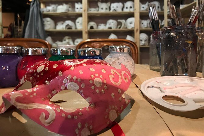 Mask Workshop - Paint Your Own Venetian Mask in Venice, Italy - Finding the Studio and Getting There Without Stress