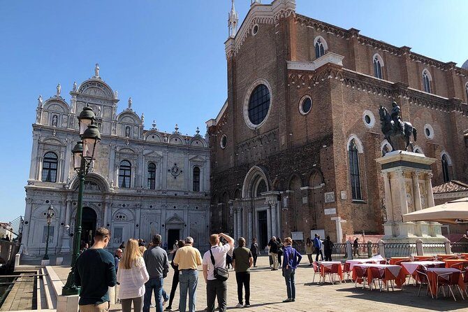 Morning Venice Walking Tour plus Doge's Palace Guided Visit - Bridge of Sighs: the moment that sticks in your memory