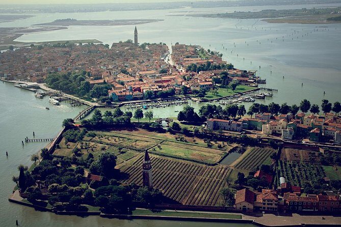 Murano and Burano Islands 4-Hour Tour - Venice-to-islands logistics: meeting point, time, and what “group” really means