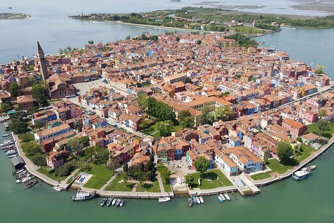 Murano and Burano Islands 4-Hour Tour - Stop 1 in Murano: glass furnace time plus museum and San Donato
