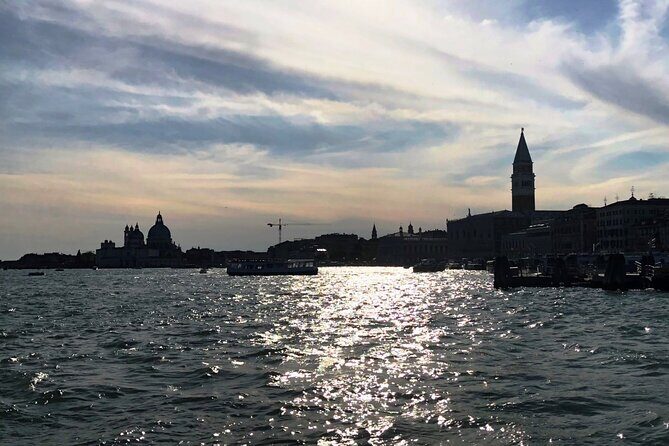 Murano, Burano and Venice Boat Tour from Venice Train Station - Burano with about 75 minutes: how to enjoy color without rushing