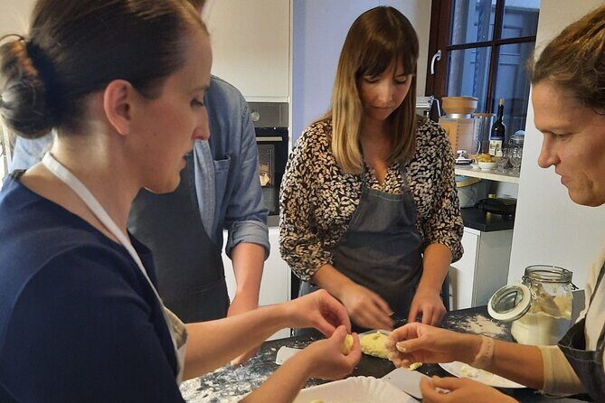 My Granny's secrets Making Gnocchi - Shaping gnocchi and cooking them properly