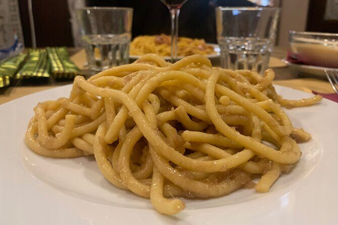 Old Taverns and Rialto Market Food Adventure (come hungry!) - Drinking in Venice: how to pace the prosecco and wine