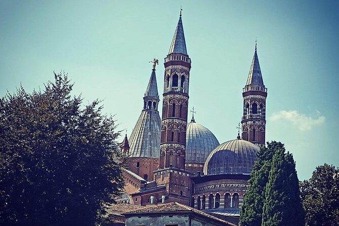Padua City Sightseeing Walking Tour of Must-See-Sites with Local Guide - Sant’Antonio and why June 13 is a big deal